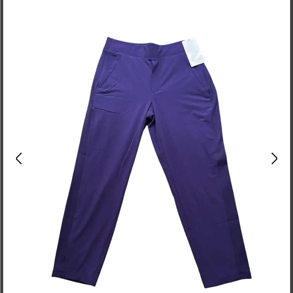 ATHLETA Brooklyn Lined Pants Soft Stretch Zip Secure Pockets
Purple NWT 
Size: 4